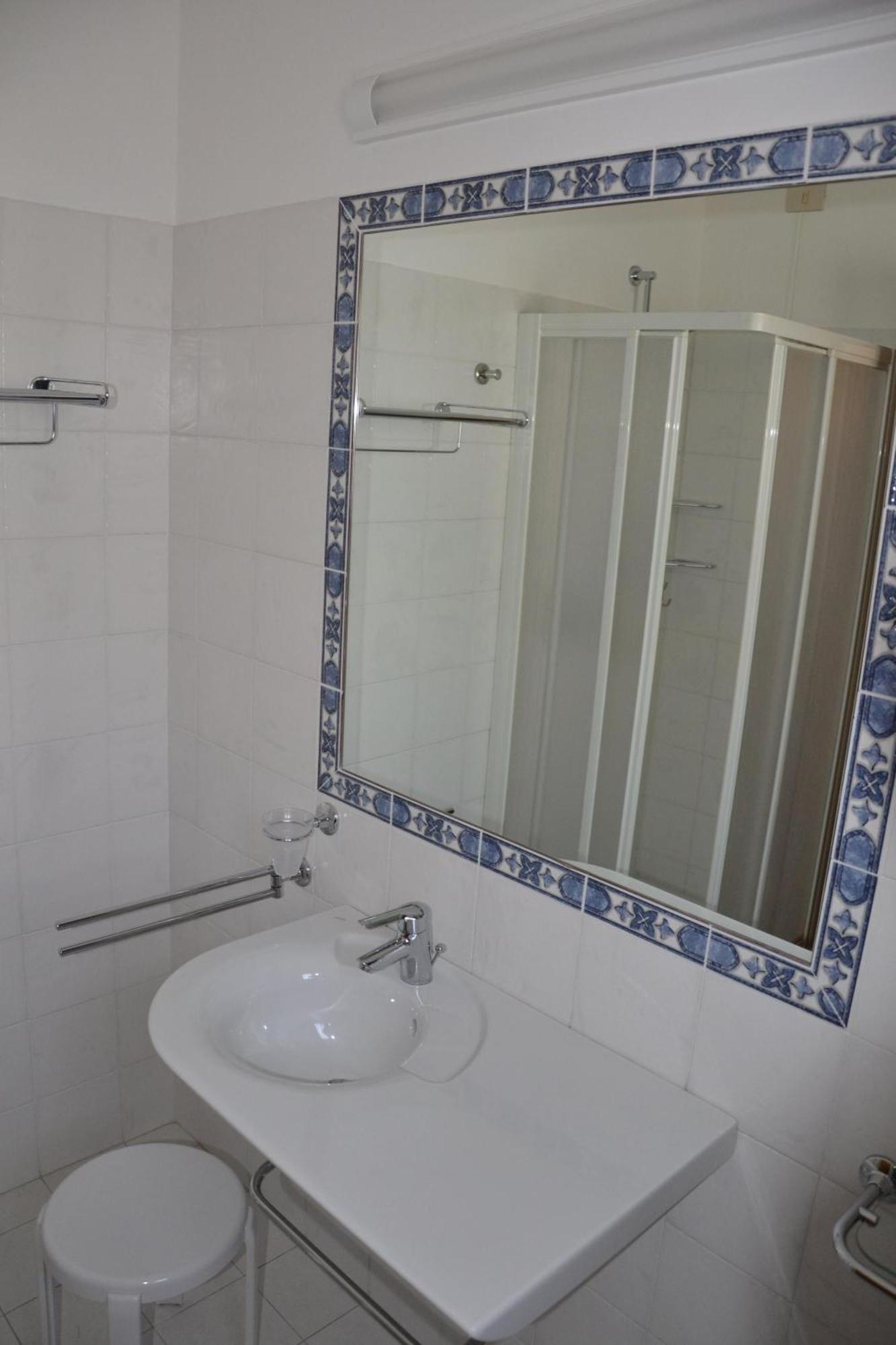 לימונה סול גרדה Residence San Luigi מראה חיצוני תמונה