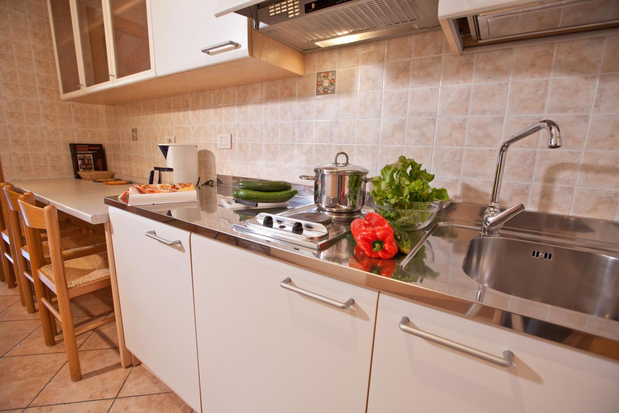 לימונה סול גרדה Residence San Luigi מראה חיצוני תמונה